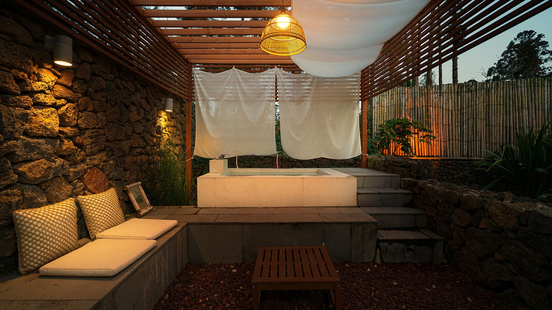 슬라이드 이미지1